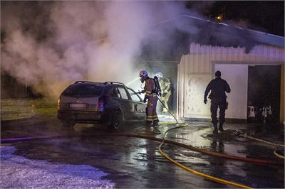 171116-bilbranddyvelsten-dagsmedia_5.jpg