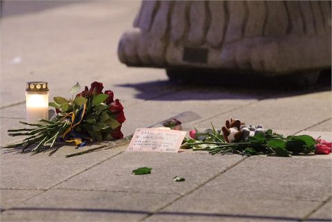 Fyra döda och flera skadade efter attentat i centrala Stockholm