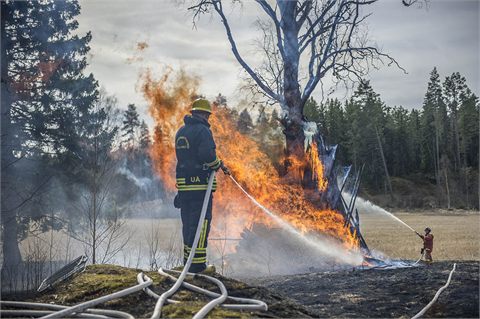Gräsbrand spred sig i Möklinta