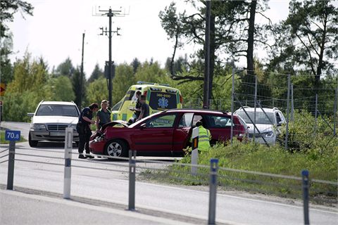 Flera bilar i krock i utanför Karlskrona