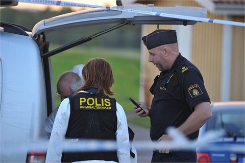En man gripen efter misstänkt knivmord