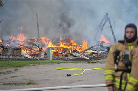 Brand rasar i Deje