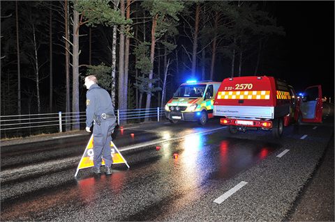 Bilist voltade på riksväg 62 vid Olsäter