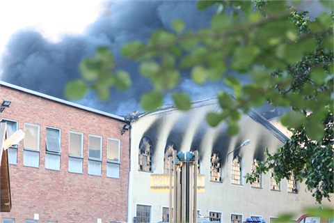Evakuering vid industribrand i Finspång