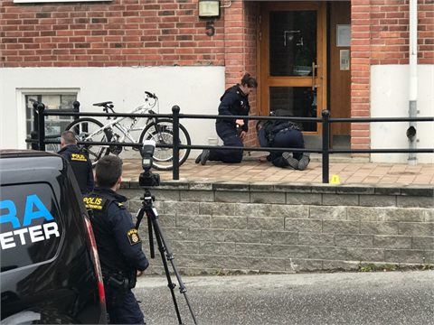 Bostad beskjuten i Upplands Väsby