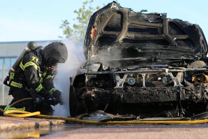 Fordonsbrand i centrala storp