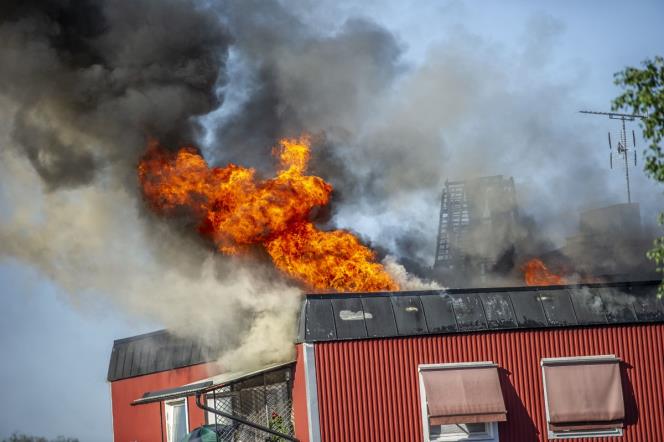 Storbrand i flerfamiljshus i Ster
