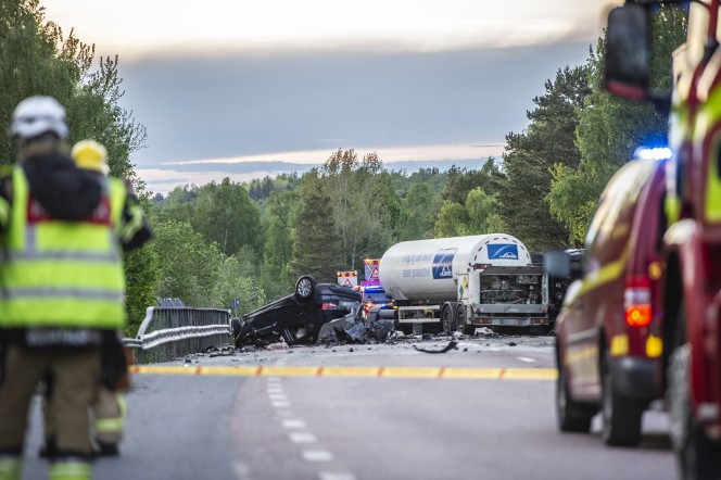 Allvarlig trafikolycka p� v�g 66 utanf�r Smedjebacken