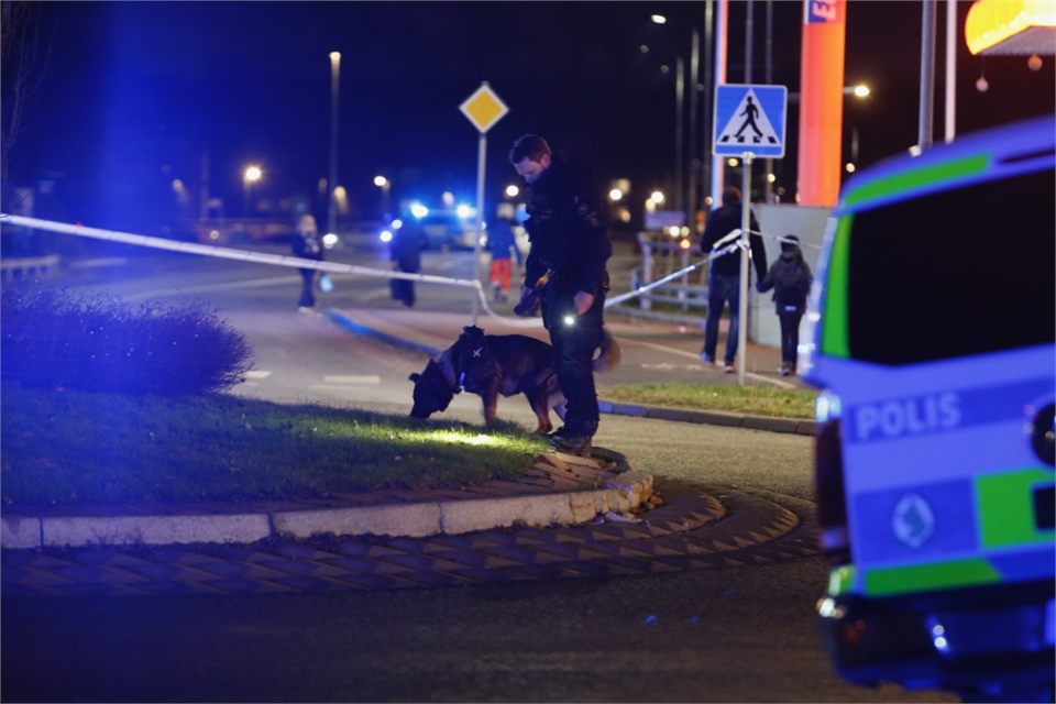 Skottlossning i Bro centrum