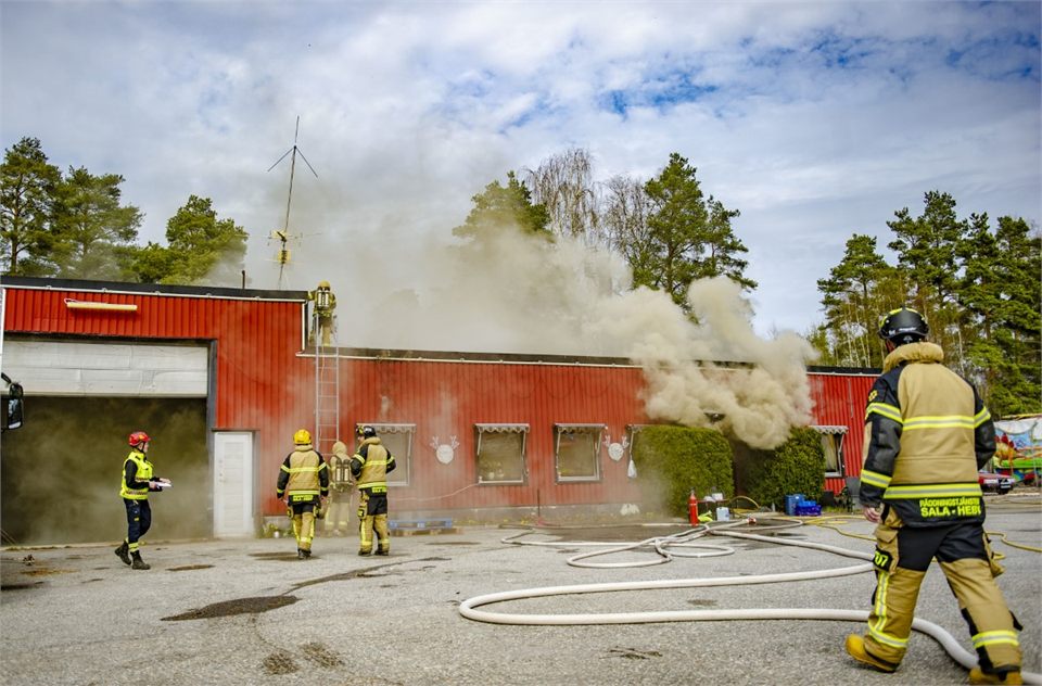Kontorsbyggnad brann i Salbohed